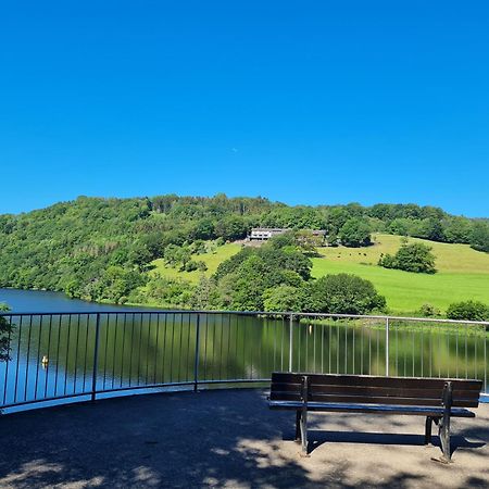 Ferienwohnung Am Rursee ジンメラート エクステリア 写真