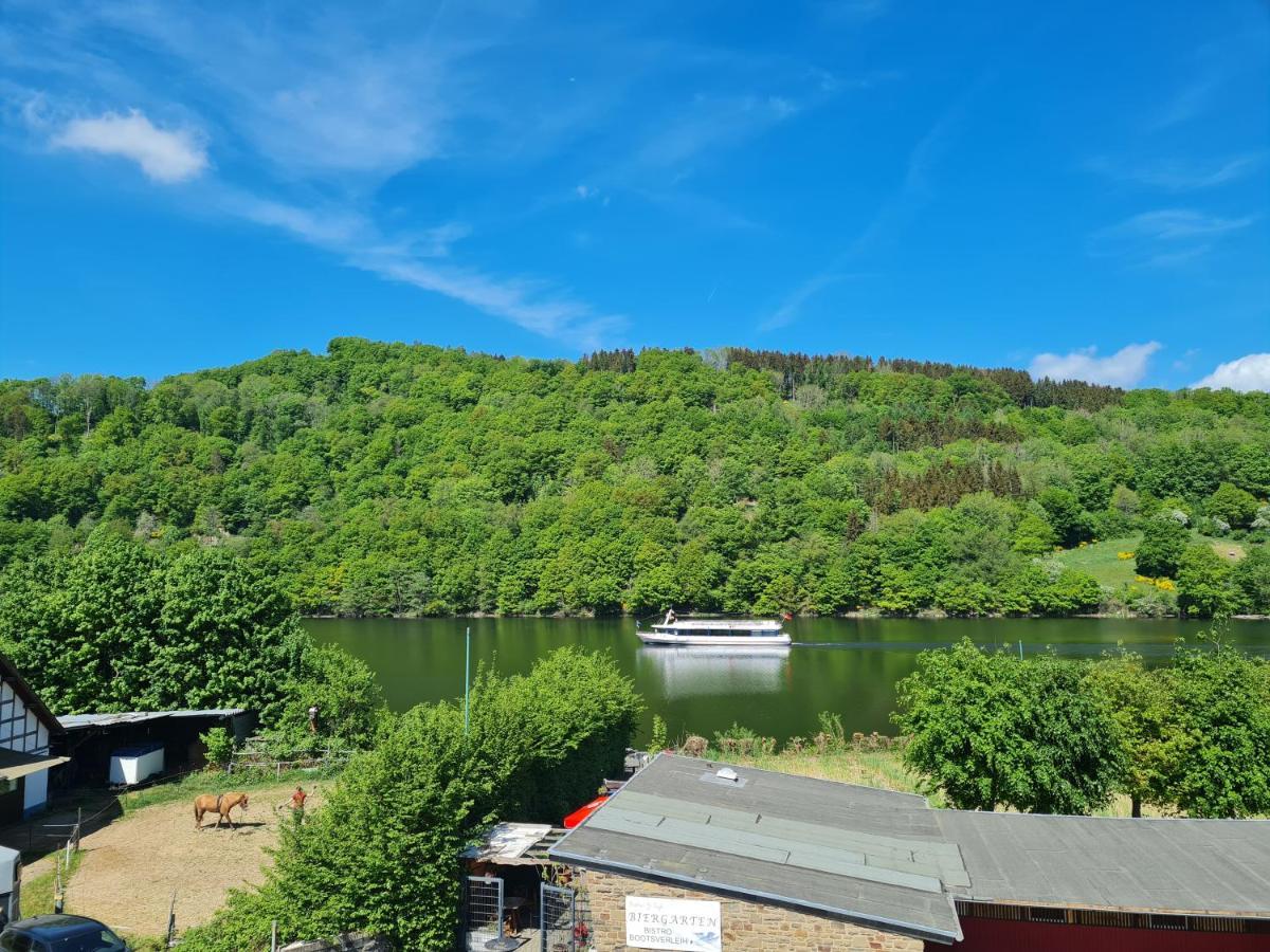 Ferienwohnung Am Rursee ジンメラート エクステリア 写真